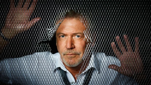 Arno Strobel - Aplicatia